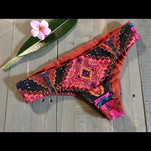 Billabong reversible bikini bottoms